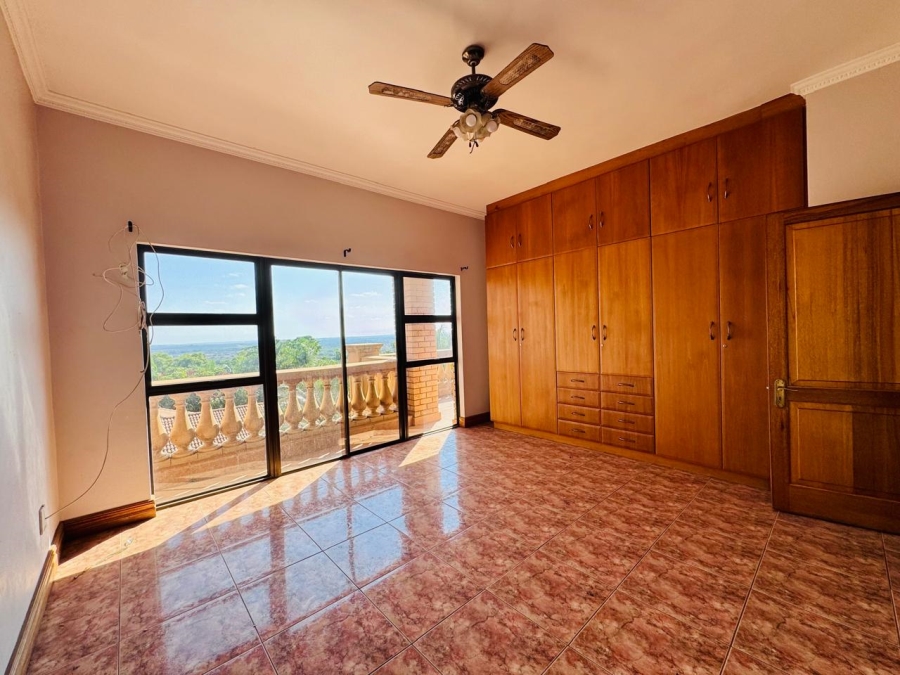 6 Bedroom Property for Sale in Montana Park Gauteng