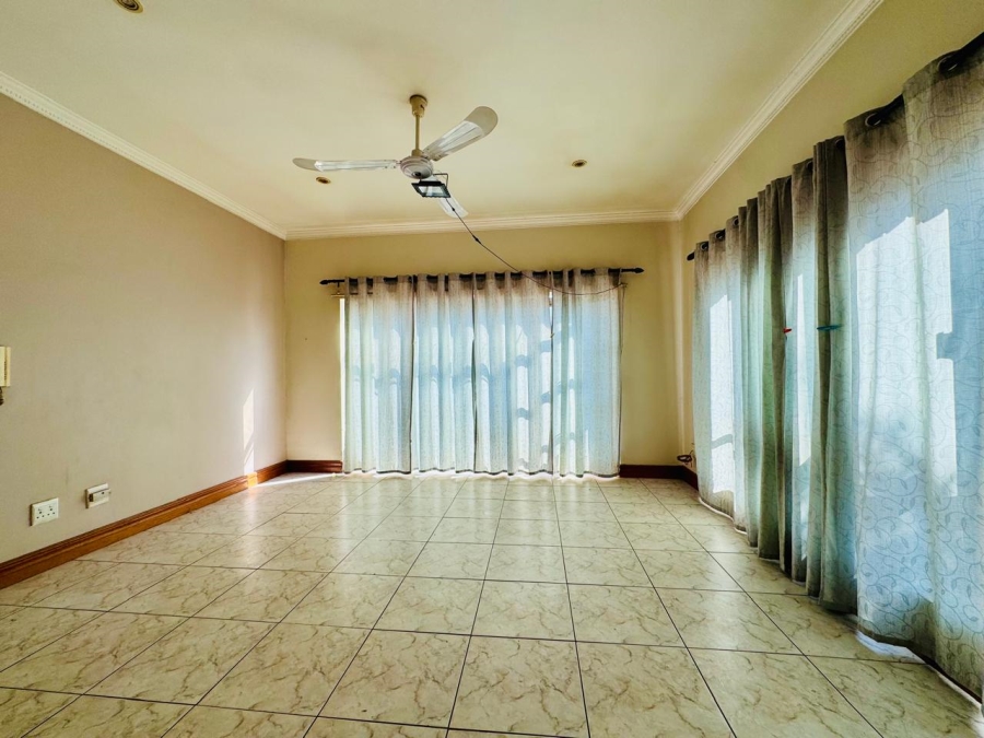 6 Bedroom Property for Sale in Montana Park Gauteng