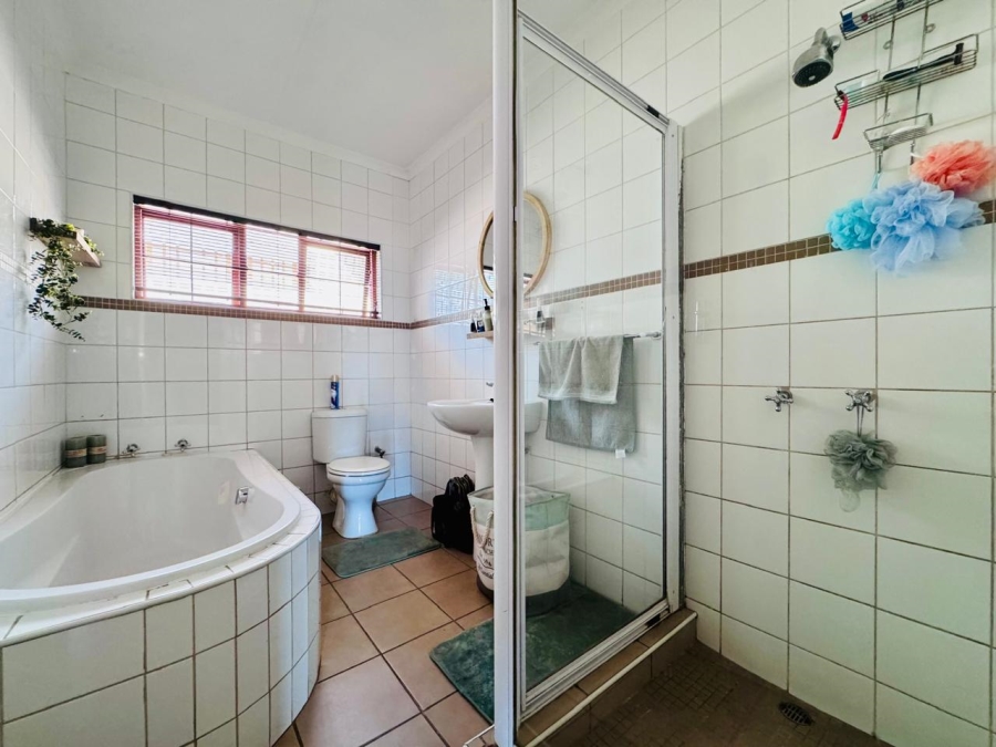 3 Bedroom Property for Sale in Wonderboom Gauteng
