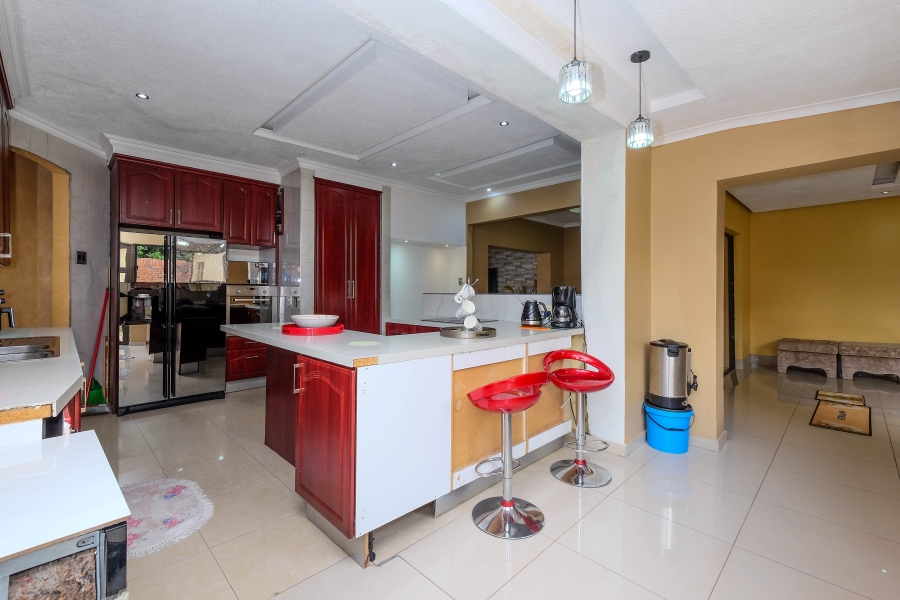 4 Bedroom Property for Sale in Bramley Park Gauteng