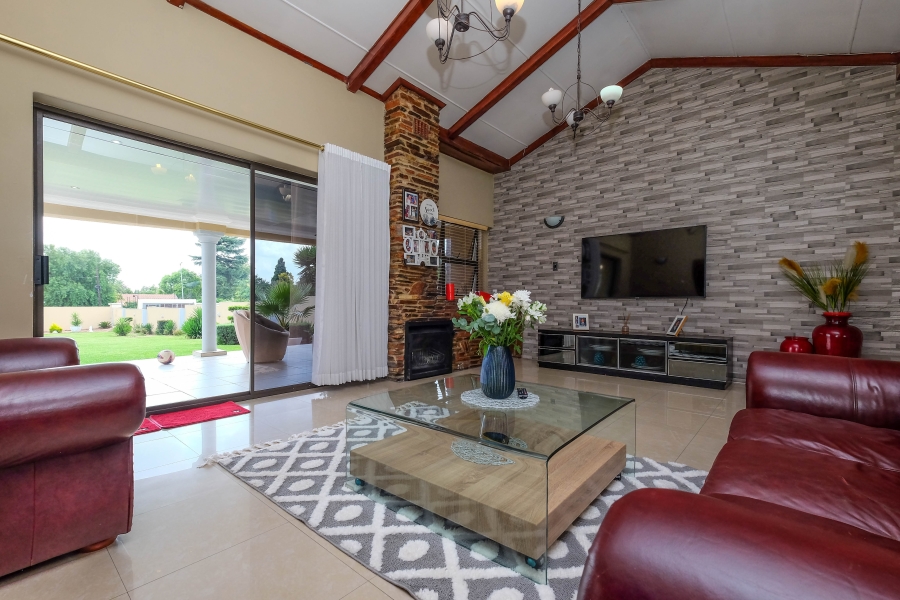 4 Bedroom Property for Sale in Bramley Park Gauteng