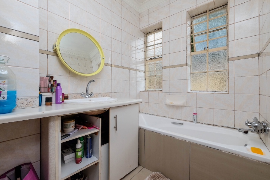 4 Bedroom Property for Sale in Bramley Park Gauteng