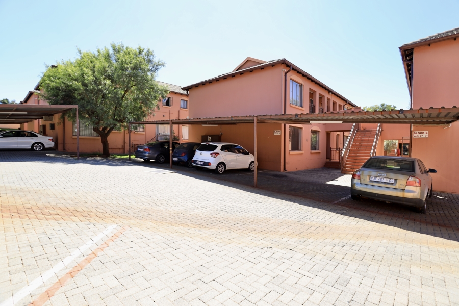 3 Bedroom Property for Sale in Delarey Gauteng