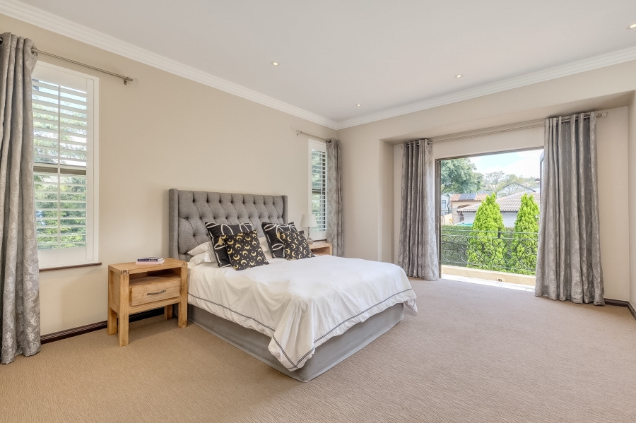 5 Bedroom Property for Sale in Bryanston Gauteng