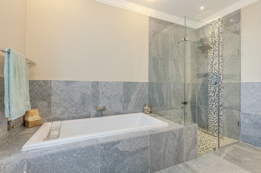 5 Bedroom Property for Sale in Bryanston Gauteng