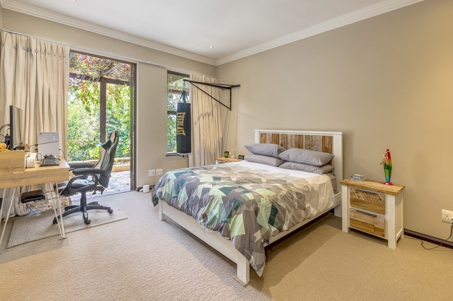 5 Bedroom Property for Sale in Bryanston Gauteng