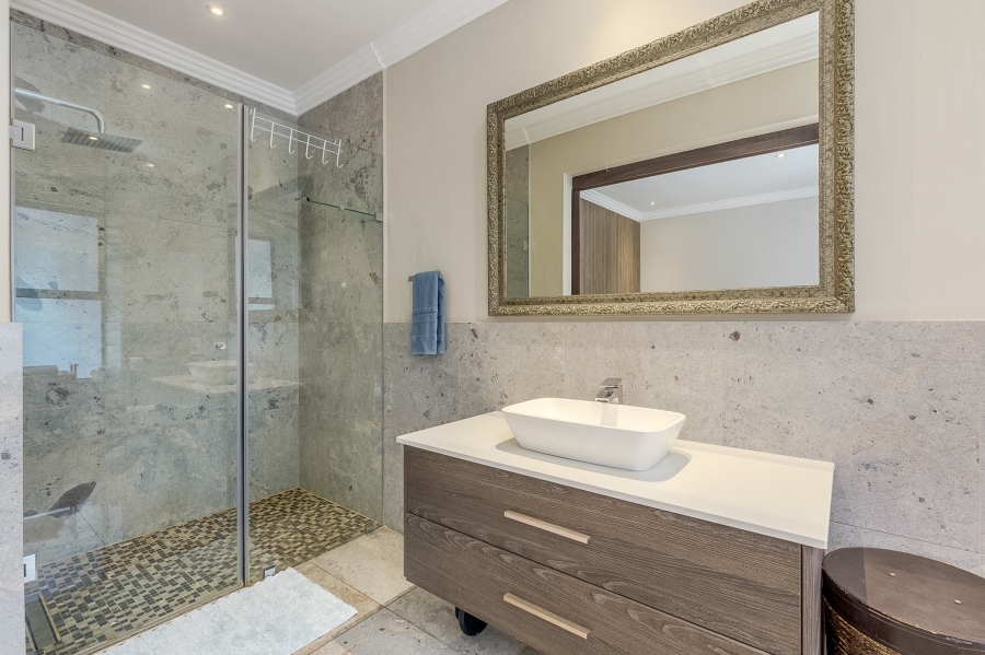 5 Bedroom Property for Sale in Bryanston Gauteng