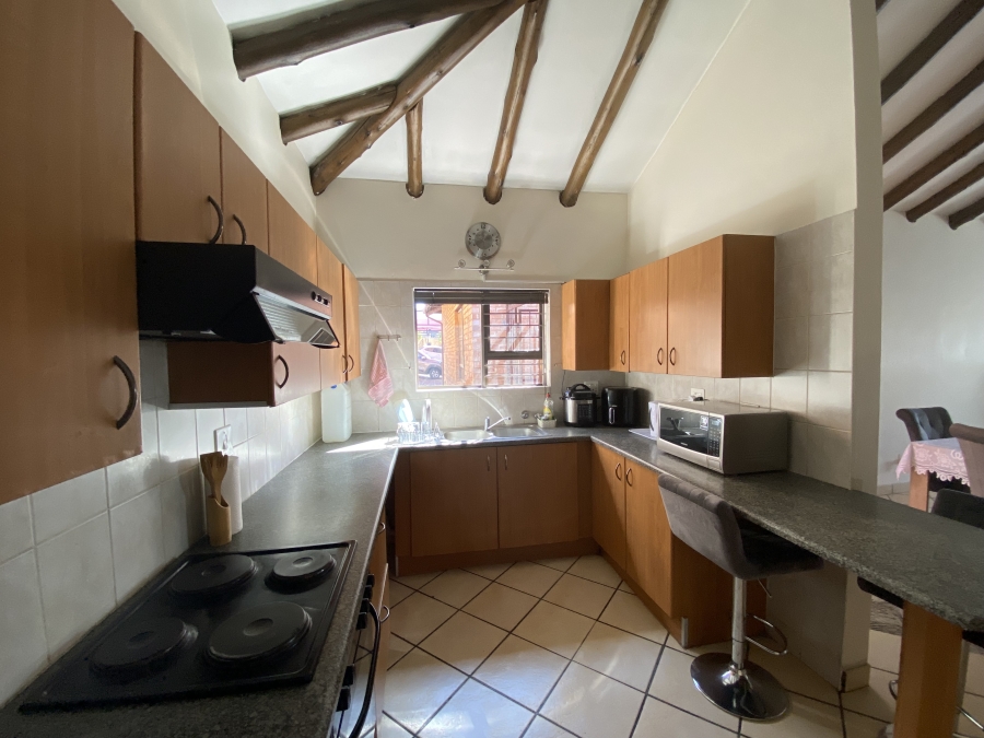 To Let 2 Bedroom Property for Rent in North Riding Gauteng