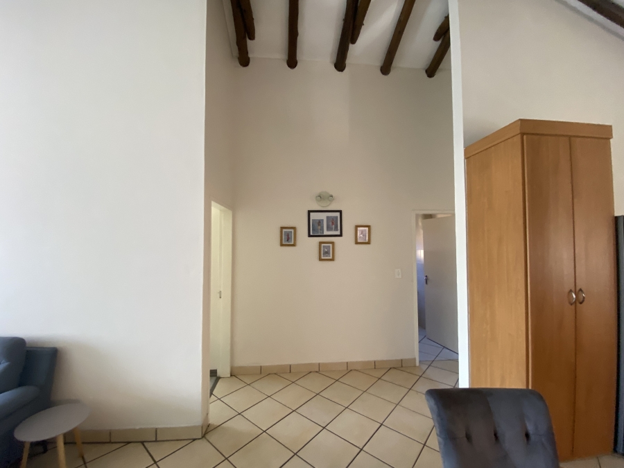 To Let 2 Bedroom Property for Rent in North Riding Gauteng