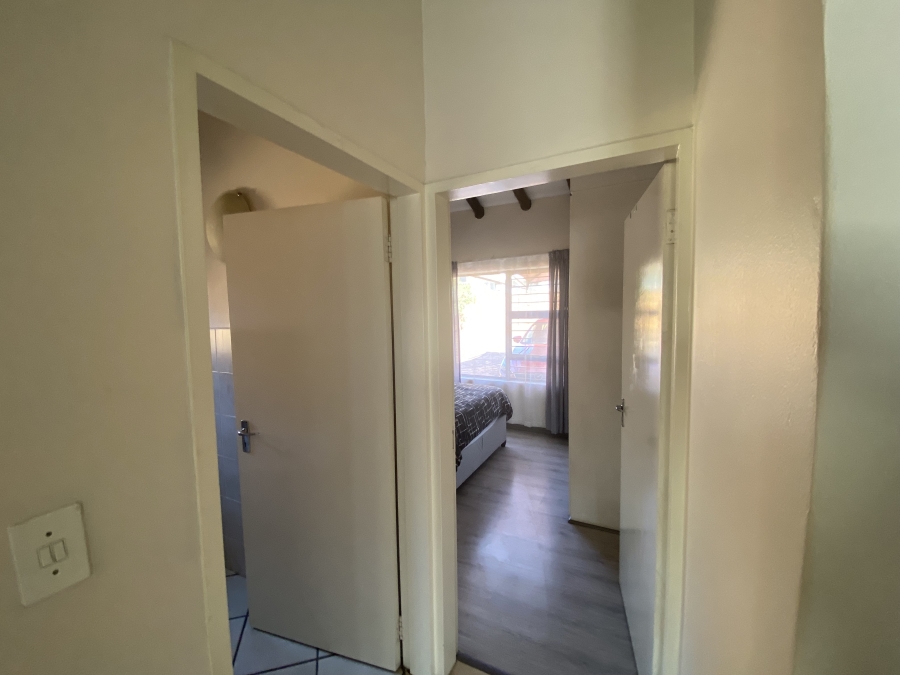 To Let 2 Bedroom Property for Rent in North Riding Gauteng