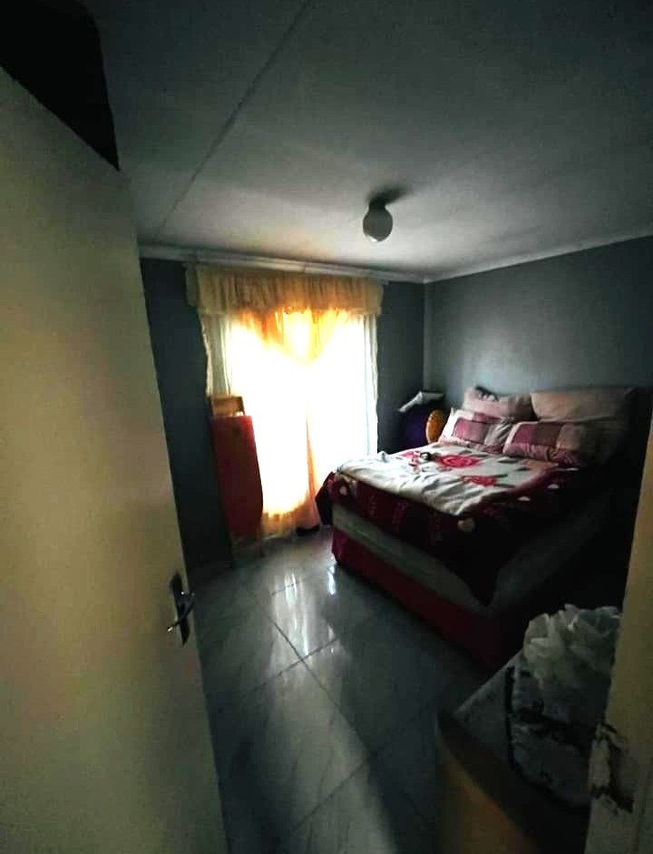 2 Bedroom Property for Sale in Windmill Park Gauteng