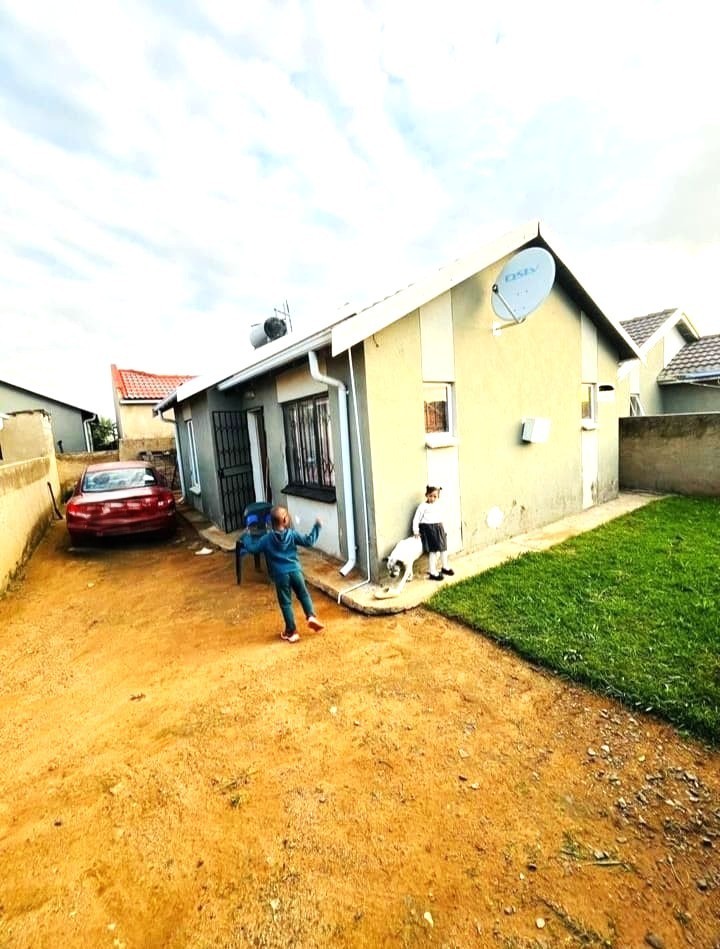 2 Bedroom Property for Sale in Windmill Park Gauteng