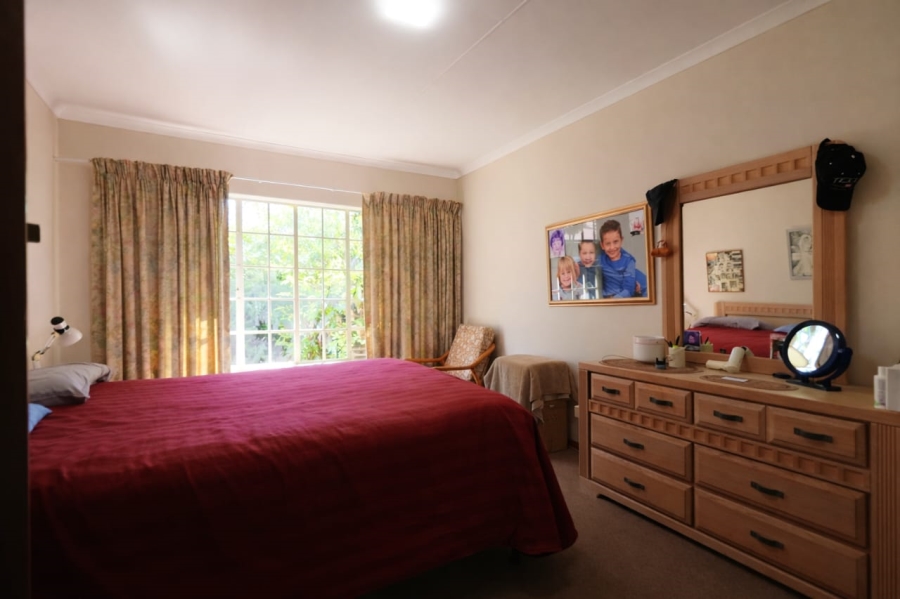 3 Bedroom Property for Sale in Faerie Glen Gauteng