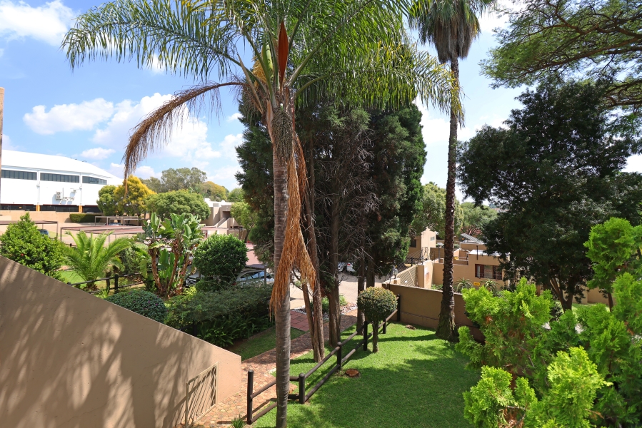 To Let 2 Bedroom Property for Rent in Morningside Gauteng