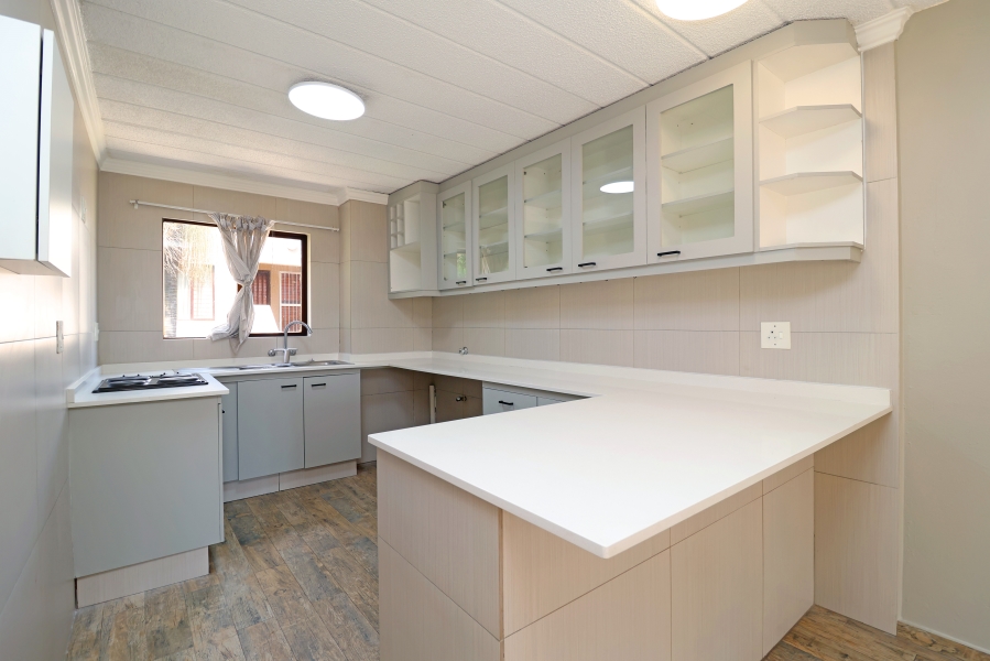 To Let 2 Bedroom Property for Rent in Morningside Gauteng