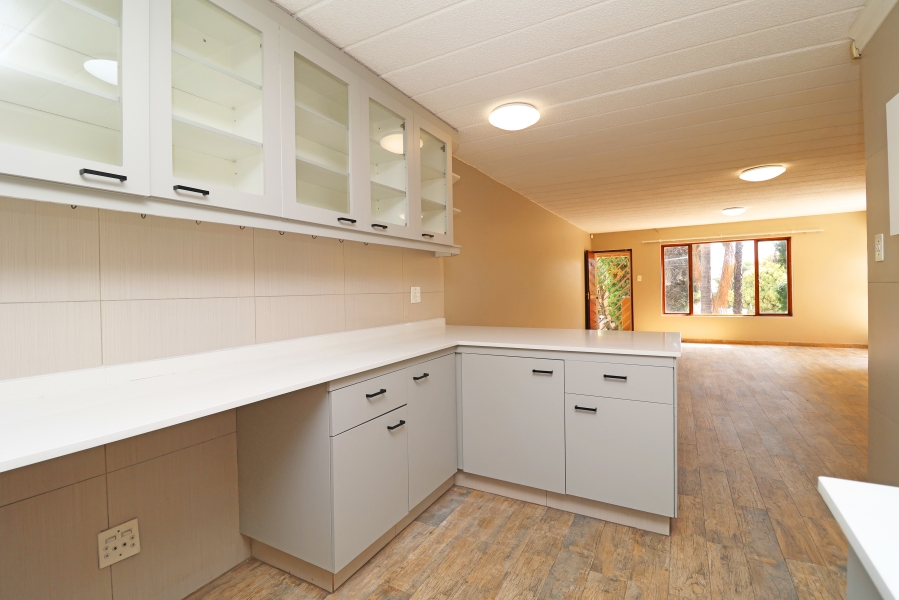 To Let 2 Bedroom Property for Rent in Morningside Gauteng