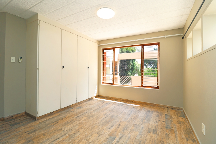 To Let 2 Bedroom Property for Rent in Morningside Gauteng
