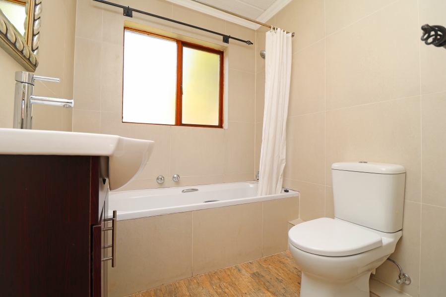 To Let 2 Bedroom Property for Rent in Morningside Gauteng