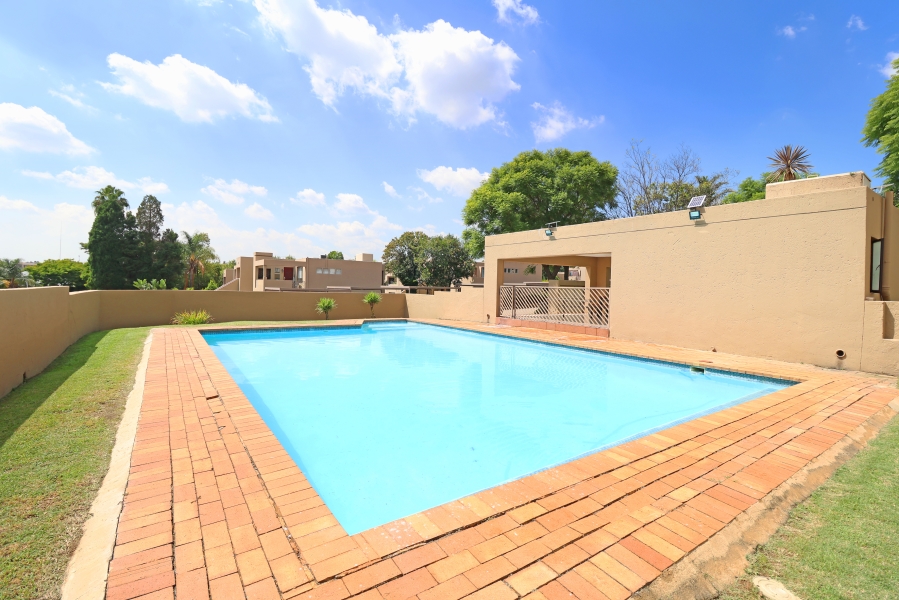 To Let 2 Bedroom Property for Rent in Morningside Gauteng
