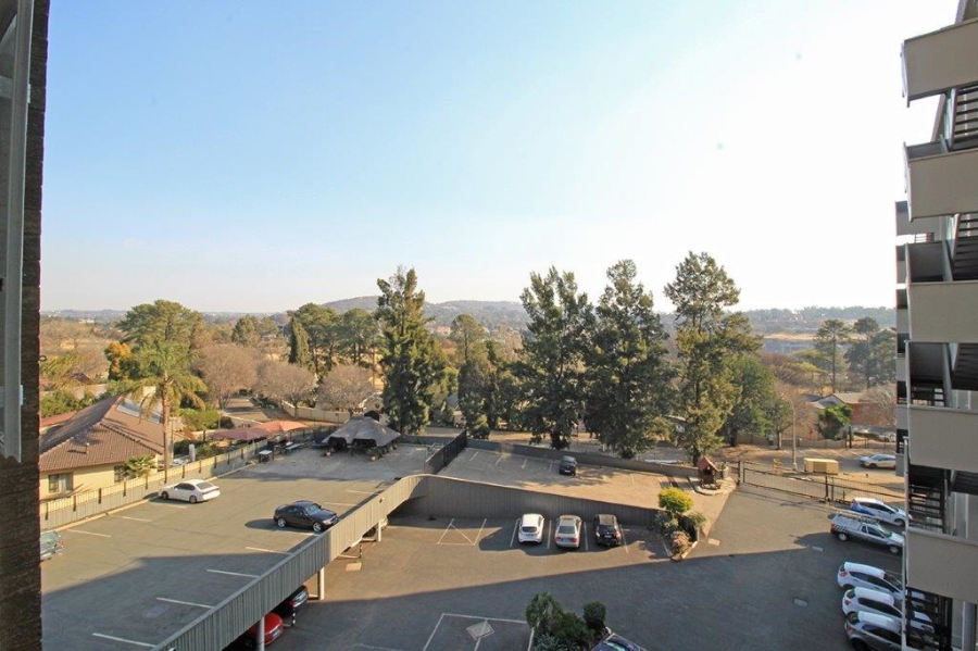 2 Bedroom Property for Sale in Dowerglen Gauteng