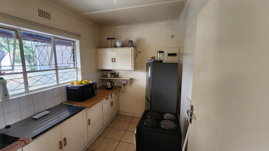 To Let 1 Bedroom Property for Rent in Kew Gauteng