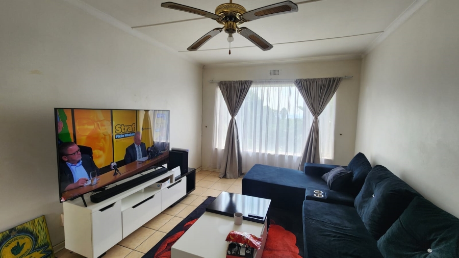 To Let 1 Bedroom Property for Rent in Kew Gauteng