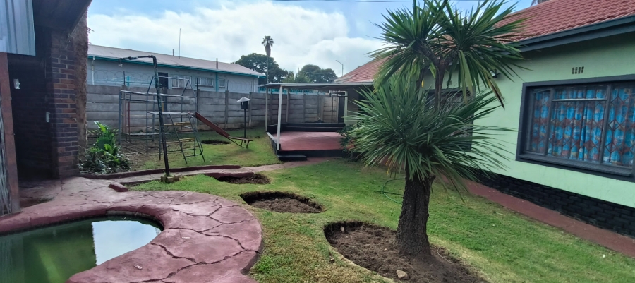 4 Bedroom Property for Sale in Lewisham Gauteng