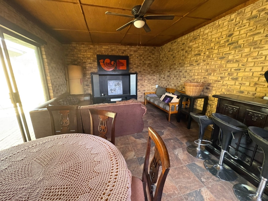 3 Bedroom Property for Sale in Minnebron Gauteng