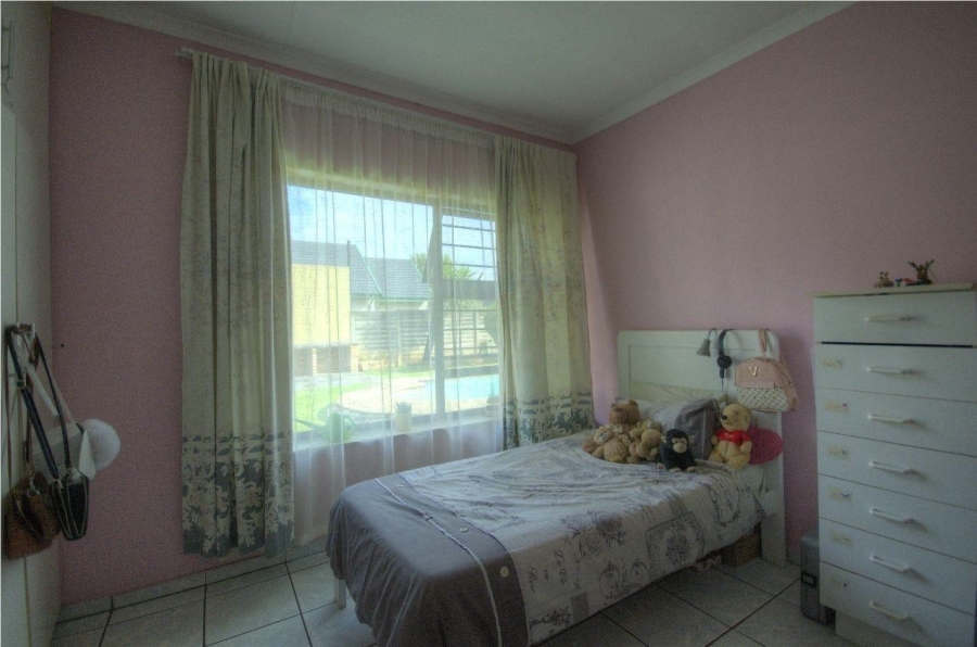 3 Bedroom Property for Sale in Brackendowns Gauteng