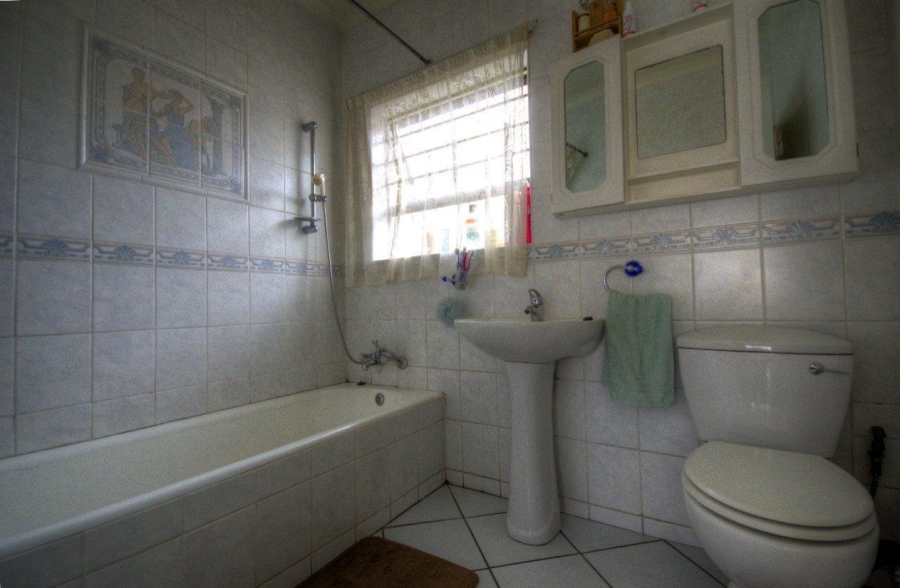 3 Bedroom Property for Sale in Brackendowns Gauteng
