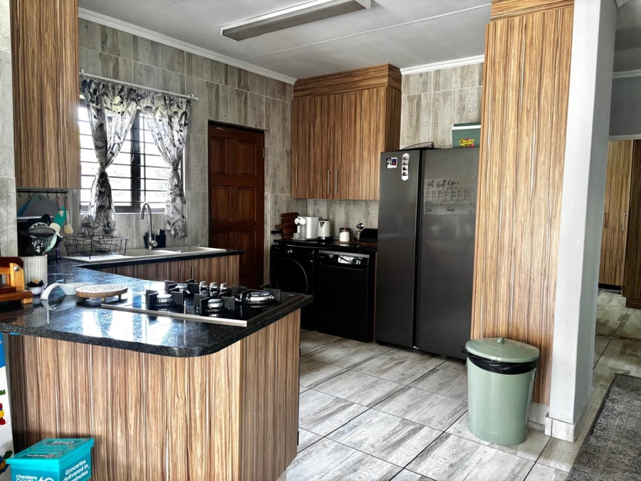 To Let 3 Bedroom Property for Rent in Sunair Park Gauteng