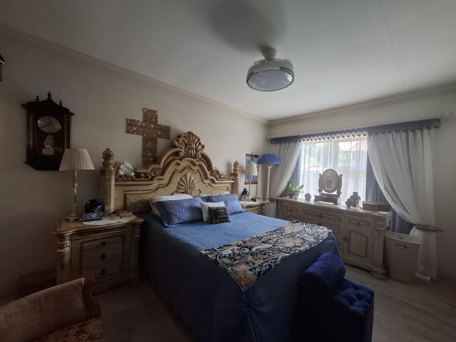 4 Bedroom Property for Sale in Dal Fouche Gauteng