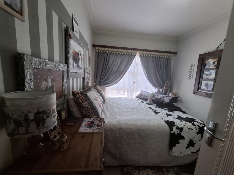 4 Bedroom Property for Sale in Dal Fouche Gauteng