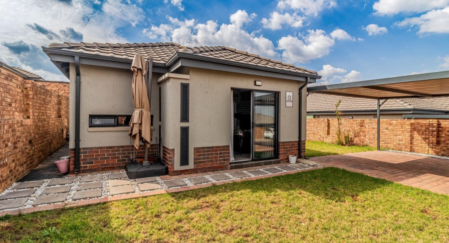 3 Bedroom Property for Sale in Lion Pride Gauteng