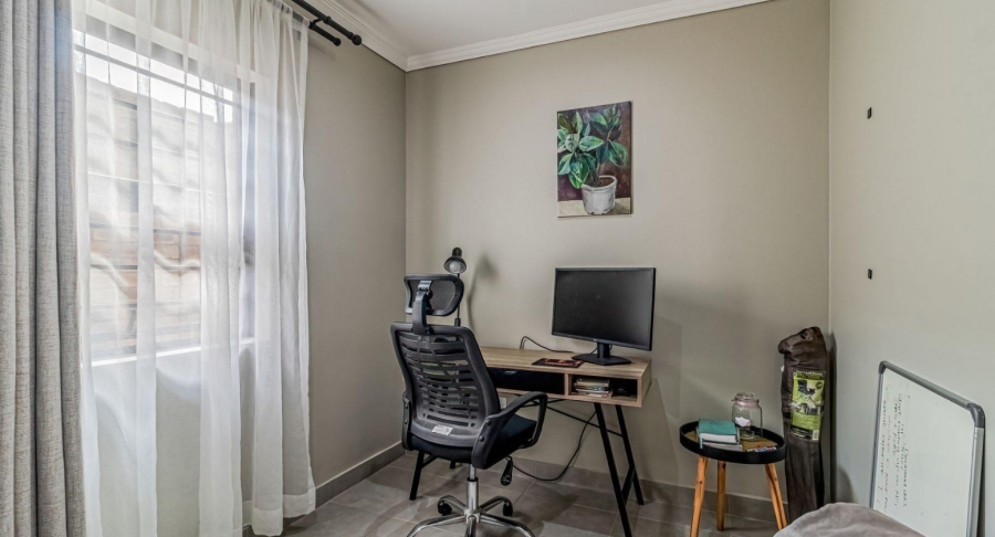 3 Bedroom Property for Sale in Lion Pride Gauteng