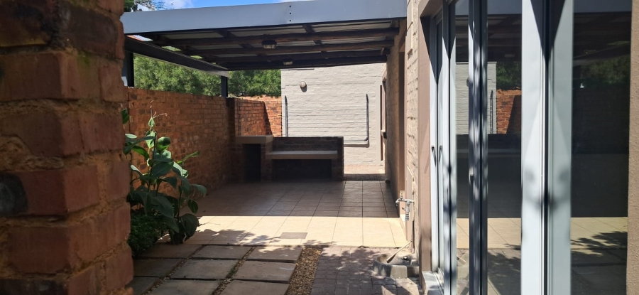 3 Bedroom Property for Sale in Boardwalk Gauteng