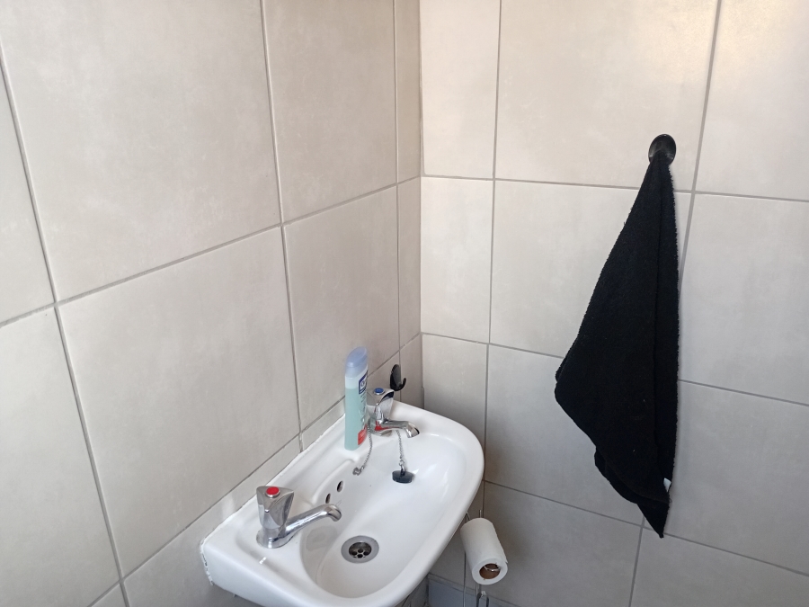 To Let 3 Bedroom Property for Rent in Primrose Gauteng