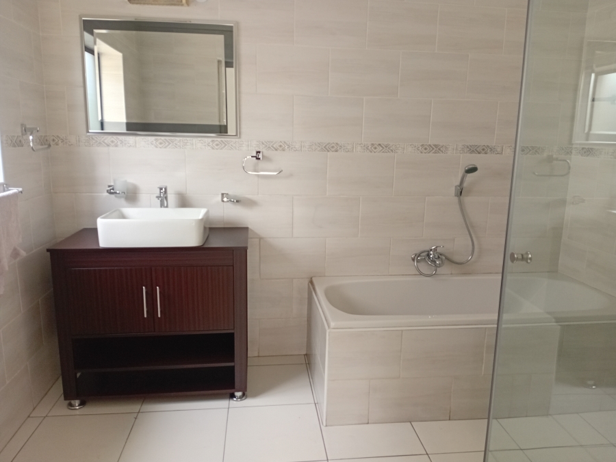 To Let 3 Bedroom Property for Rent in Primrose Gauteng