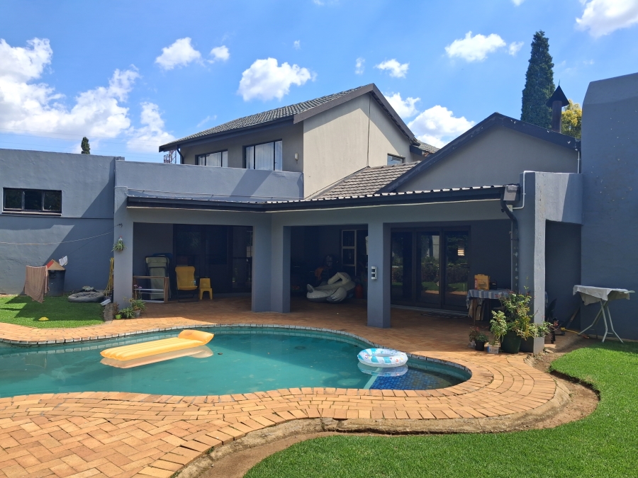 5 Bedroom Property for Sale in Croydon Gauteng