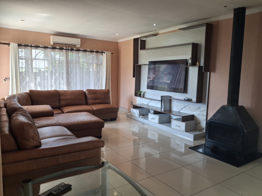 5 Bedroom Property for Sale in Croydon Gauteng