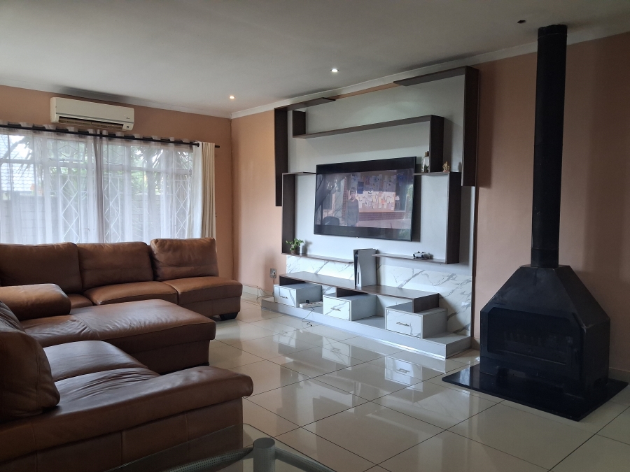 5 Bedroom Property for Sale in Croydon Gauteng