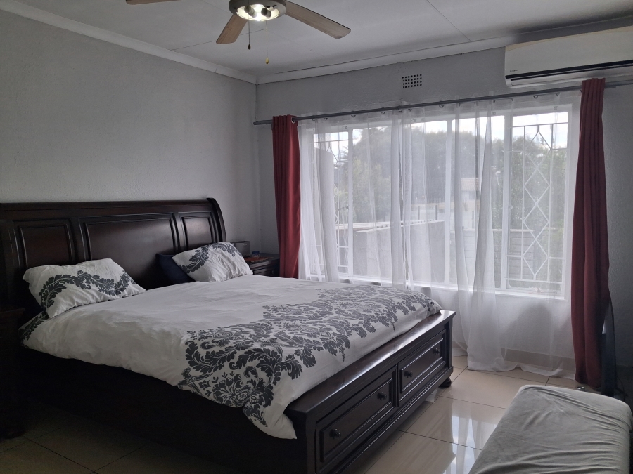 5 Bedroom Property for Sale in Croydon Gauteng