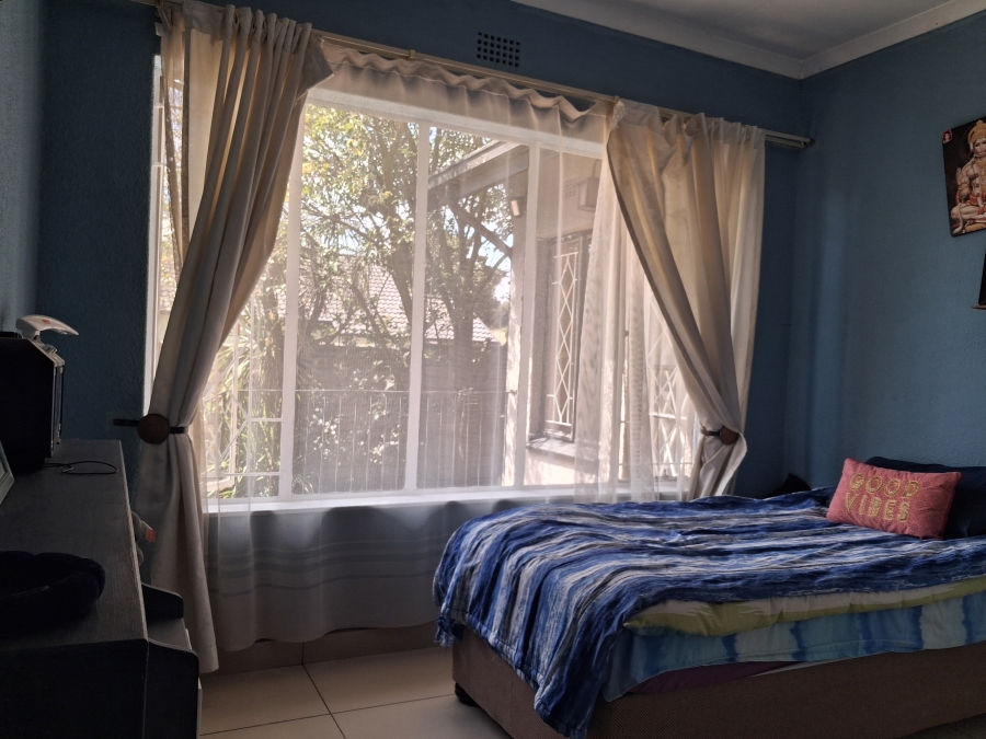 5 Bedroom Property for Sale in Croydon Gauteng