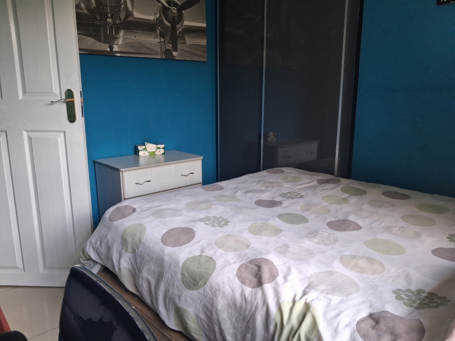 5 Bedroom Property for Sale in Croydon Gauteng