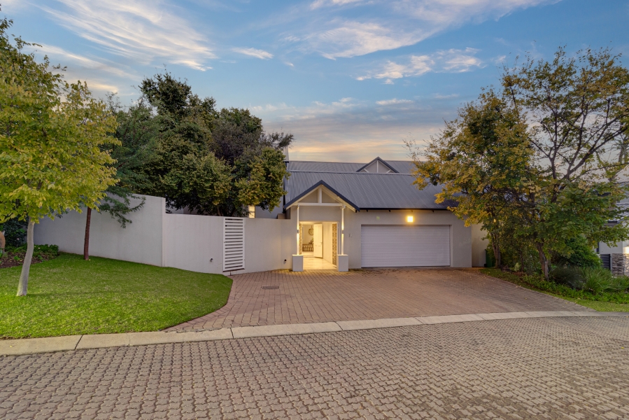 To Let 4 Bedroom Property for Rent in Helderfontein Estate Gauteng