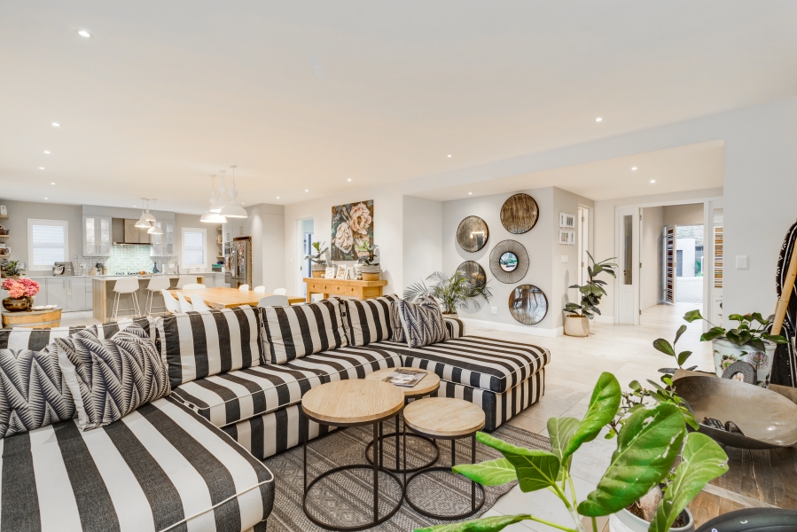 To Let 4 Bedroom Property for Rent in Helderfontein Estate Gauteng