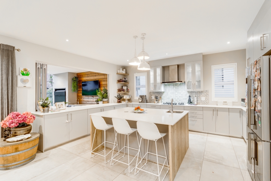 To Let 4 Bedroom Property for Rent in Helderfontein Estate Gauteng