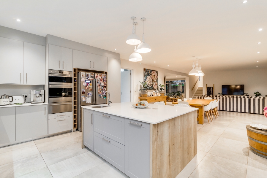 To Let 4 Bedroom Property for Rent in Helderfontein Estate Gauteng