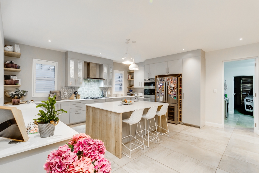 To Let 4 Bedroom Property for Rent in Helderfontein Estate Gauteng