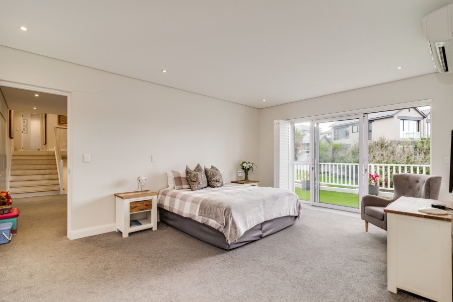 To Let 4 Bedroom Property for Rent in Helderfontein Estate Gauteng